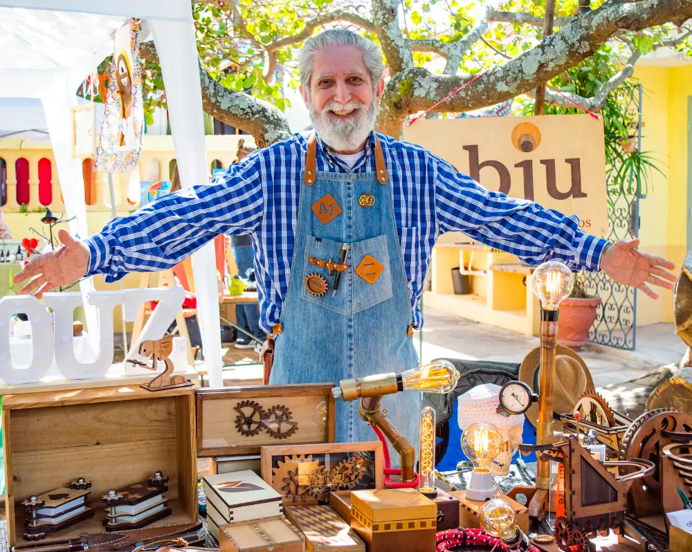 Retrato do Marcelo, criador da Obju